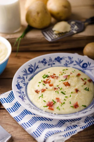 Patates püresi, taze ot ve fotoğrafçılıkta, gıda, hisse senedi gıda fotoğraf gevrek domuz pastırması