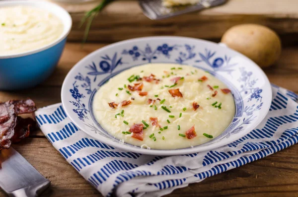 Patates püresi, taze ot ve fotoğrafçılıkta, gıda, hisse senedi gıda fotoğraf gevrek domuz pastırması