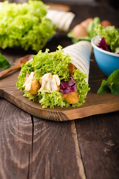 Tortilla Grelhada Com Frango Maionese Tomate Ketchutortilla Grelhada Frango Alface — Fotografia de Stock