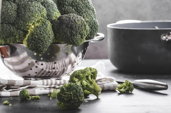 Brokoli Sebze Raw Formatta Fotoğraf Gıda Fotoğrafçılığı Gıda Styling — Stok fotoğraf