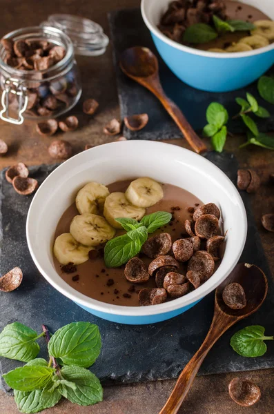 Schokoladenpudding Bananen Und Kräuter Food Fotografie Produktfoto — Stockfoto