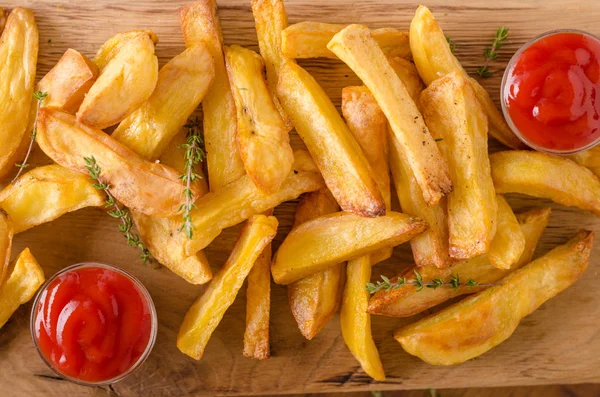 Zelfgemaakte Frietjes Met Organische Ketchup Food Fotografie — Stockfoto