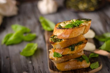 Sarımsak otlar ekmek taze mozzarella, gıda fotoğraf, vintage fotoğraf ile