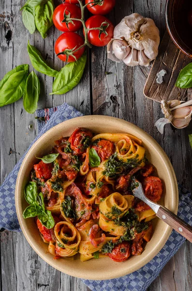 Tomato Pasta Basil Wood Vintage Board Fresh Herbs Cheese — Stock Photo, Image