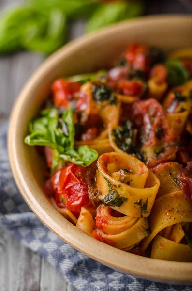 Tomato Pasta Basil Wood Vintage Board Fresh Herbs Cheese — Stock Photo, Image