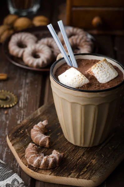Hausgemachte Dunkle Heiße Schokolade Mit Marshmallows Food Fotografie — Stockfoto