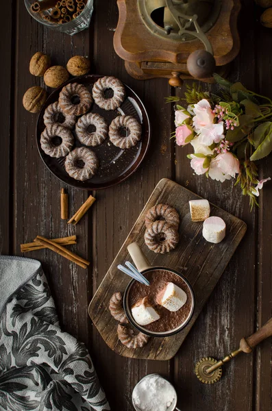 Chocolate Caliente Oscuro Casero Con Malvaviscos Fotografía Alimentos — Foto de Stock