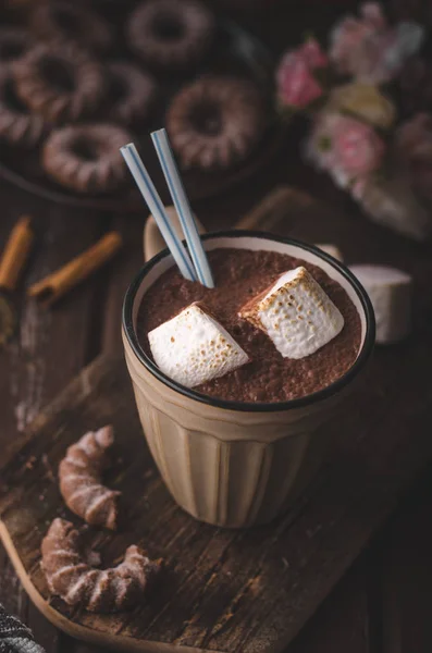 Hausgemachte Dunkle Heiße Schokolade Mit Marshmallows Food Fotografie — Stockfoto