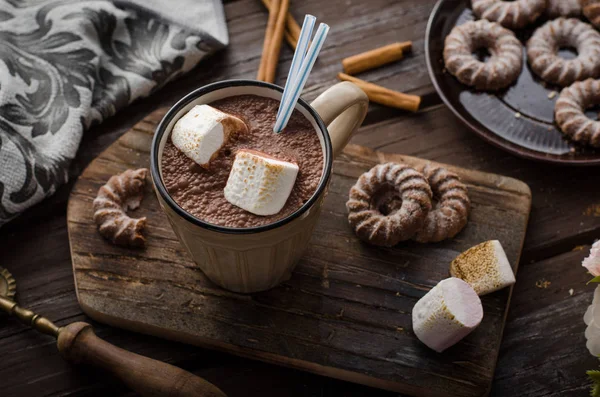 Hausgemachte Dunkle Heiße Schokolade Mit Marshmallows Food Fotografie — Stockfoto