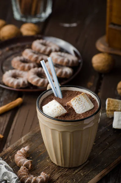 Cokelat Panas Buatan Sendiri Dengan Marshmallow Fotografi Makanan — Stok Foto
