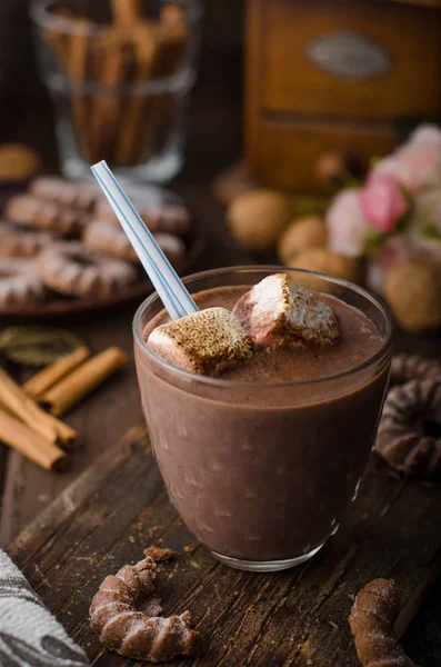 Hausgemachte Dunkle Heiße Schokolade Mit Marshmallows Food Fotografie — Stockfoto