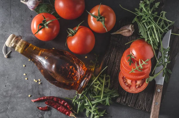 Lezzetli Zeytin Yağı Içinde Taze Baharatlı Biber Ile — Stok fotoğraf