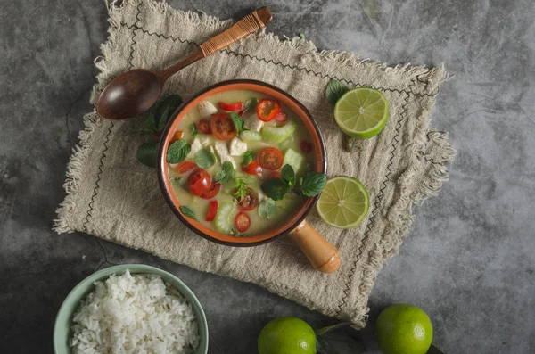 Delish zelfgemaakte groene kerrie — Stockfoto