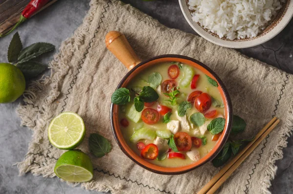 Delish zelfgemaakte groene kerrie — Stockfoto