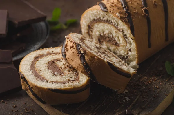Homemade chocolate banana roll cake — Stock Photo, Image