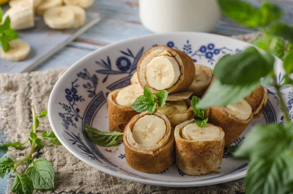 Panqueques de plátano con canela — Foto de Stock