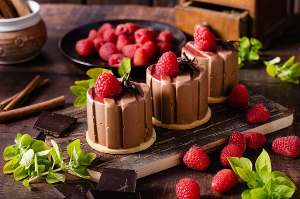 Mini torte al cioccolato fatte in casa — Foto Stock