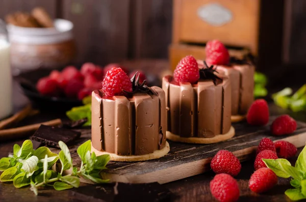 Mini torte al cioccolato fatte in casa — Foto Stock
