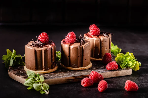 Homemade chocolate mini cakes — Stock Photo, Image