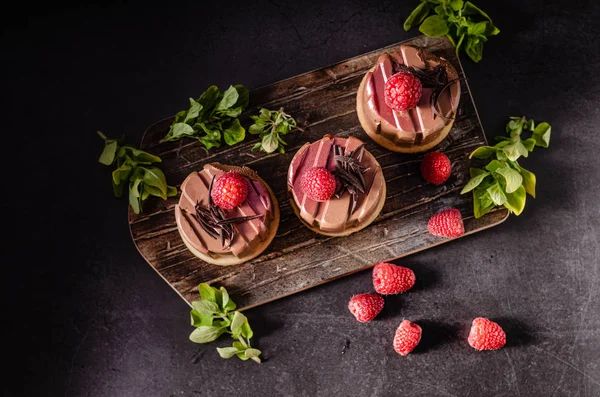 Domácí čokoládové mini dortíky — Stock fotografie