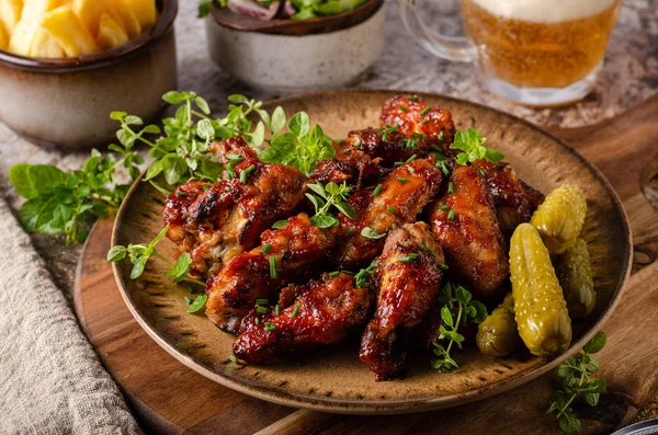 Grilled chicken wings — Stock Photo, Image