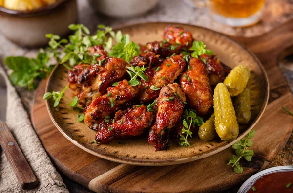 Grilled chicken wings — Stock Photo, Image