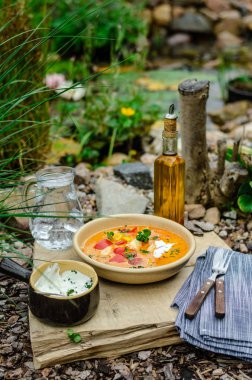 Sağlıklı ve lezzetli tavuk köri