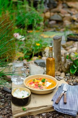 Sağlıklı ve lezzetli tavuk köri