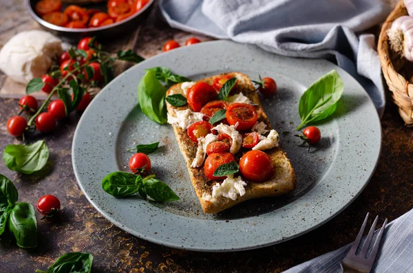 Bruschetta tomato mozzarella breakfast — Stock Photo, Image