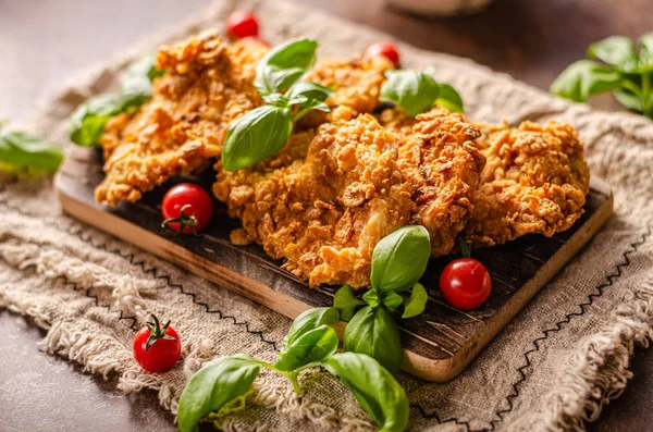 Crispy chicken steak cornflakes — Stock Photo, Image