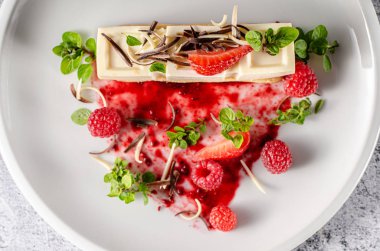 beyaz çikolata tatlı