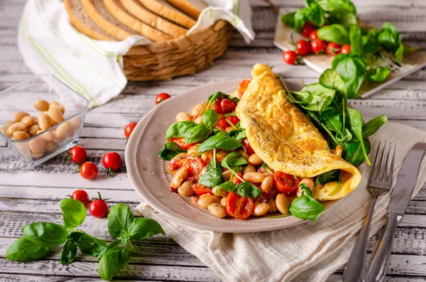 Bio healthy egg omelette — Stock Photo, Image