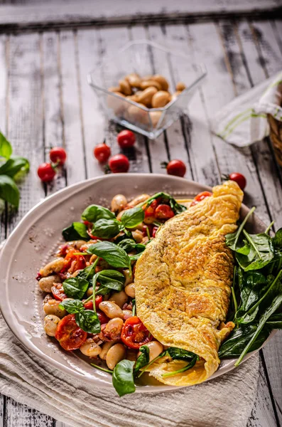 Bio zdrowe omlet jajeczny — Zdjęcie stockowe