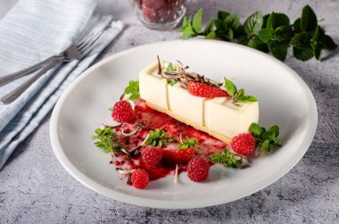 beyaz çikolata tatlı