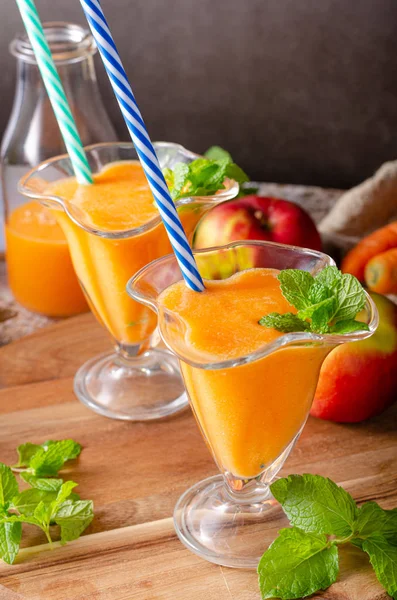 Wortel smoothie biologisch — Stockfoto