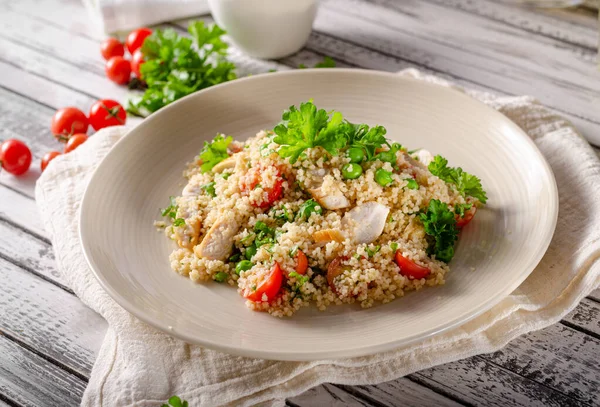 Couscous with chicken — Stock Photo, Image