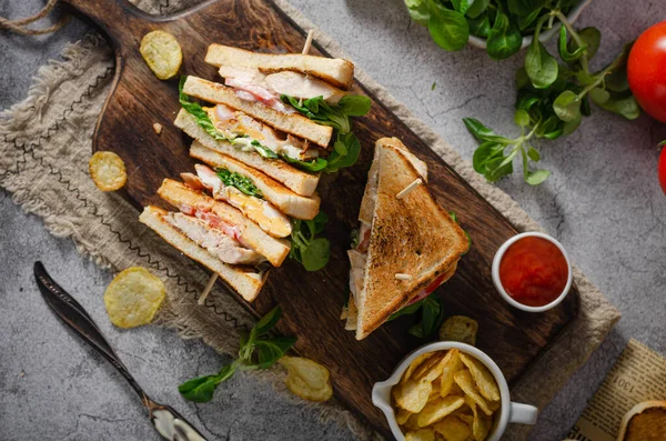 Sanduíche Simples Mas Grande Bem Conhecido Ingrediente Fresco — Fotografia de Stock