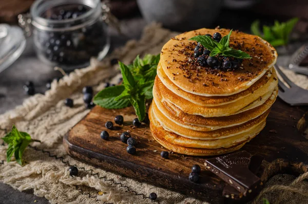 Homemade Pancakes Fresh Berries Maple Syrup — Stock Photo, Image