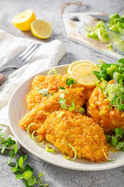 Mısır gevreği ve tatlı patatesli lezzetli ekmek.