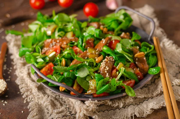 Delicious Simple Salad Thai Chicken Sesame — Stock Photo, Image