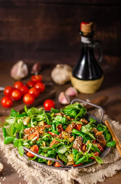 Delicious Simple Salad Thai Chicken Sesame — Stock Photo, Image