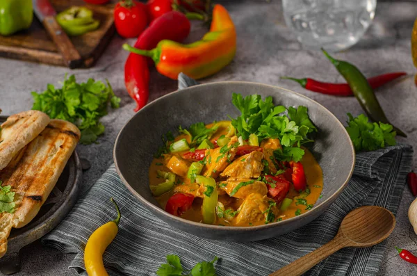 Spicy Indian Meal Meat Vegetable Bread — Stock Photo, Image