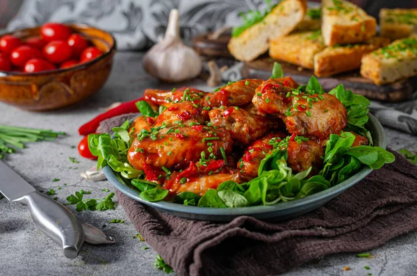 Chicken Wings Garlic Chilli Red Sauce — Stock Photo, Image