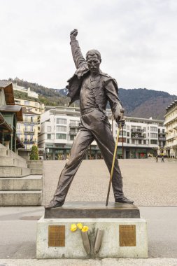 Freddie Mercury heykeli, Kraliçe grubu Ingiliz Rockstar.