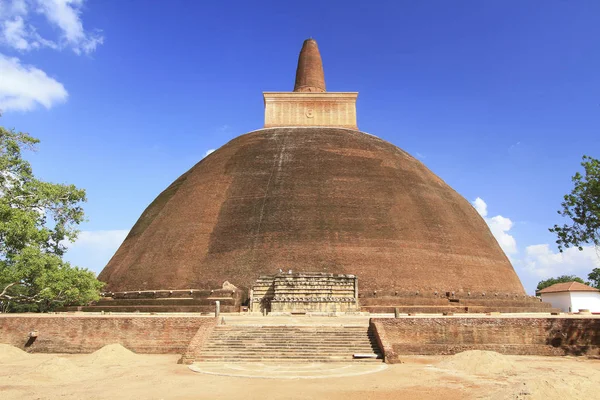 Abhayagiri dagoba in Anuradhapura, Sri lanka. — Stock Photo, Image