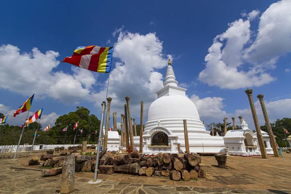 Industriële apparatuur en benodigdheden in Anuradhapura, Sri Lanka. — Stockfoto