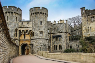 İngiltere, Windsor - 26 Mart 2013: Norman Gate, üst Ward Windsor Castle'nın asıl giriş.