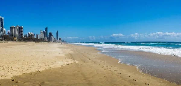 Spiaggia Sabbia Dorata Skyline Dei Surfisti Paradise Gold Coast — Foto Stock