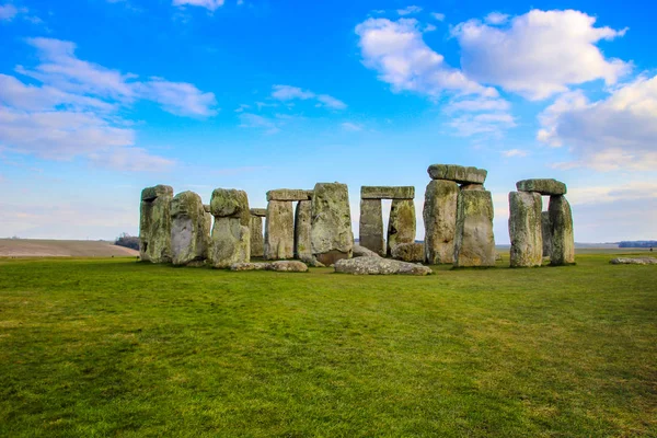 Stonehenge İngiltere'de. Bir antik tarih öncesi taş anıt
