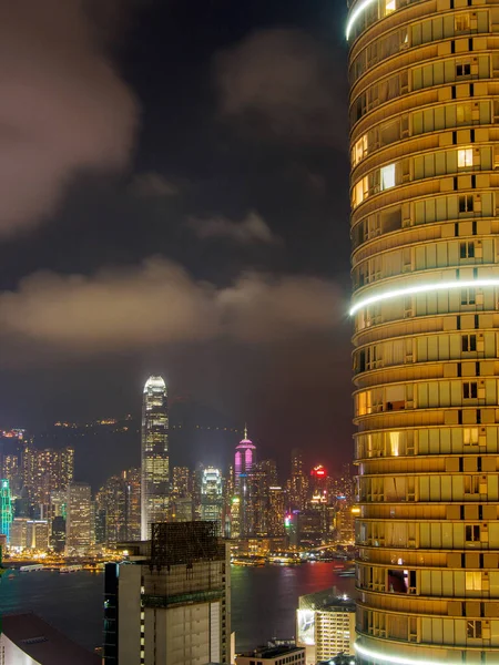 Residentieel gebouw in kowloon — Stockfoto